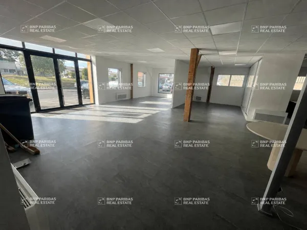 Local d'activité 1200 m²