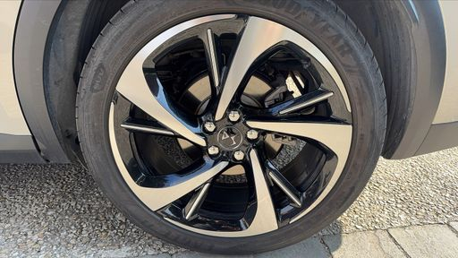 DS DS7 Crossback E-tense 1.6 THP 300 Plug in Hybrid 4X4 EAT8 - Opéra – 2023 – 28166 km – Hybride rechargeable – Boîte Automatique — photo 15