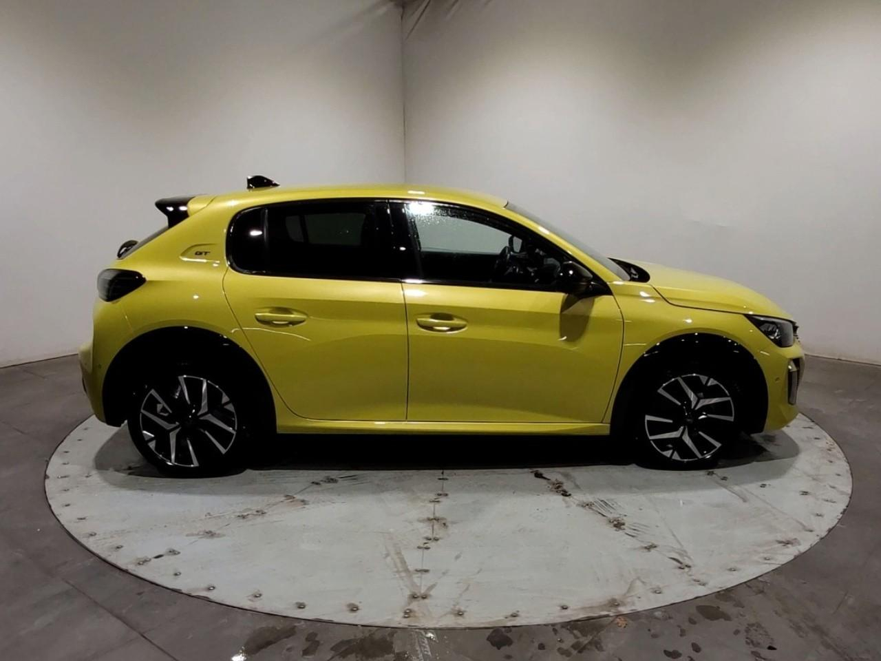 Peugeot 208 hybrid 145 ch e-dcs6 gt — photo 6