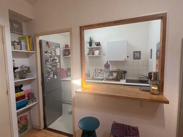 À LOUER - T2 MEUBLÉ DE 43 m² - BORDEAUX CENTRE HISTORIQUE - RUE BOUQUIÈRE
