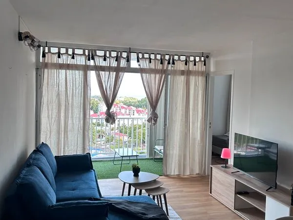 Colocation proche Université / CHU - Chambre avec SDE privative - 540 CC