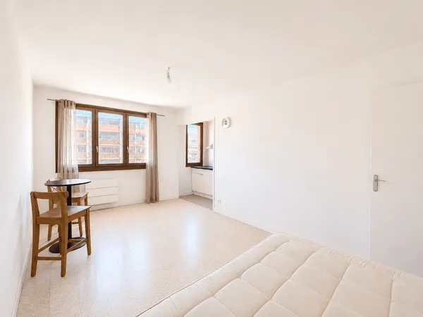 Studio 1 pièce 29 m²