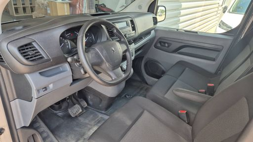 Peugeot Expert VU 2.0 HDi 145 EAT8 - Premium Standard – 2023 – 98000 km – Diesel – Boîte Automatique — photo 21