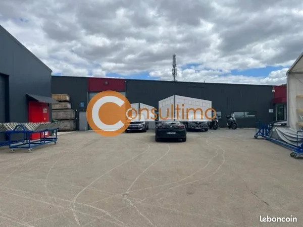 LOCAL D'ACTIVITE 935 m² EYSINES