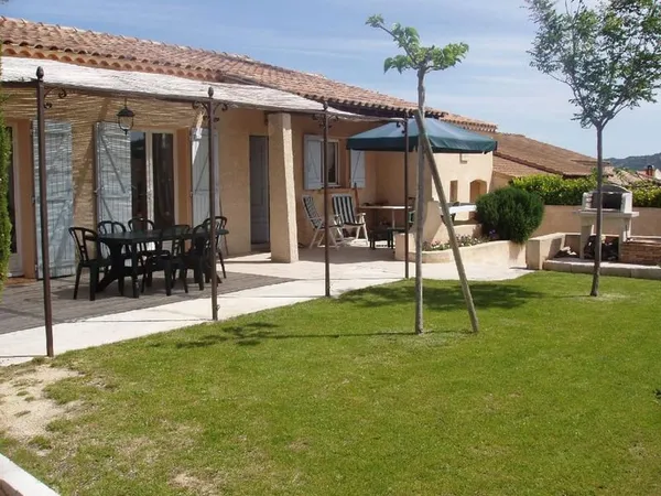 Maison de 133m2 à louer sur Vernègues