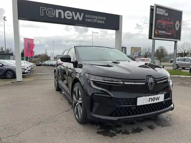 Renault Megane e-tech 220 ch autonomie confort gsr2 — photo 52