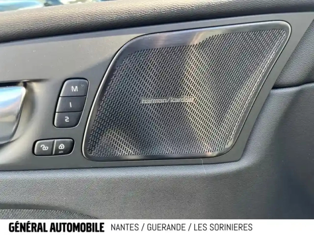 Volvo Xc60 t6 awd hybride rechargeable 253 ch+145 ch geartronic 8 — photo 15