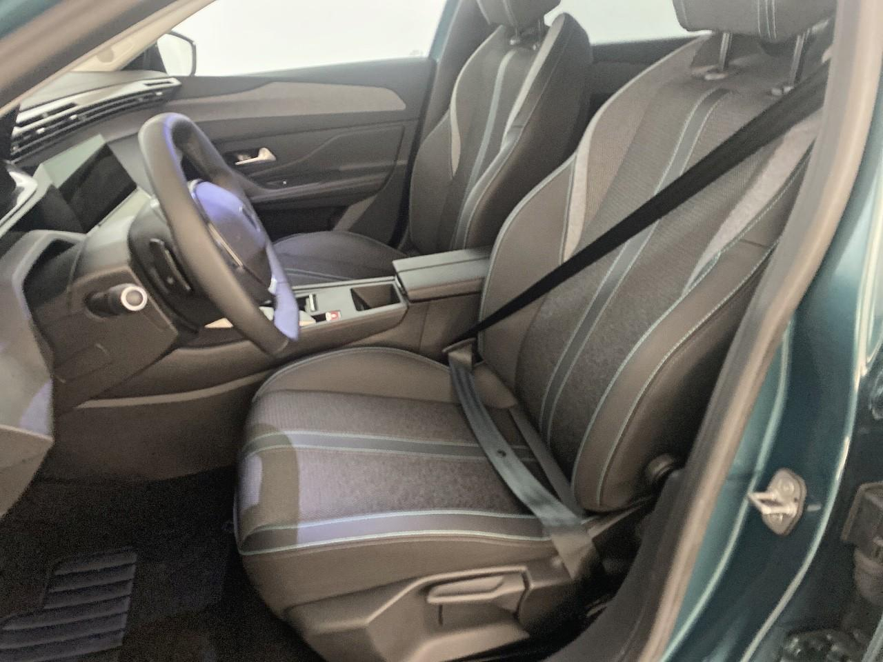 Peugeot 308 sw hybrid 145 e-dcs6 allure — photo 9