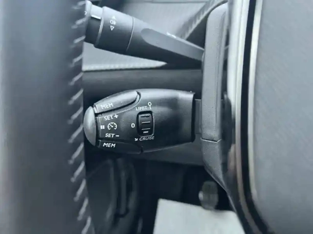 Peugeot 2008 puretech 100 s&amp;s bvm6 — photo 47