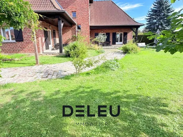 Maison 6 pièces 241 m²