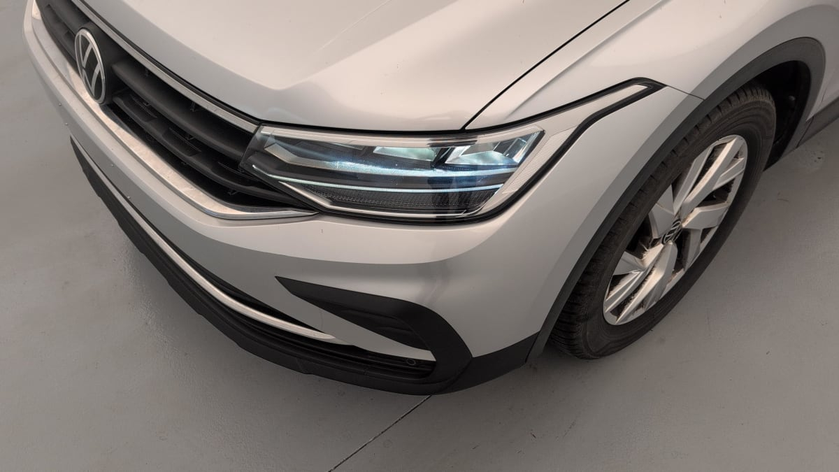 Volkswagen Tiguan — photo 20