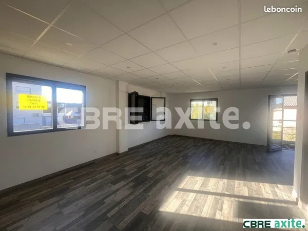 Bureaux 77 m² HEYRIEUX