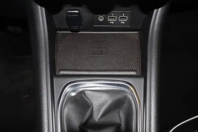 Renault Captur tce 100 — photo 78