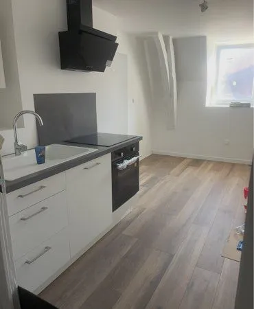 Studio equipé état neuf