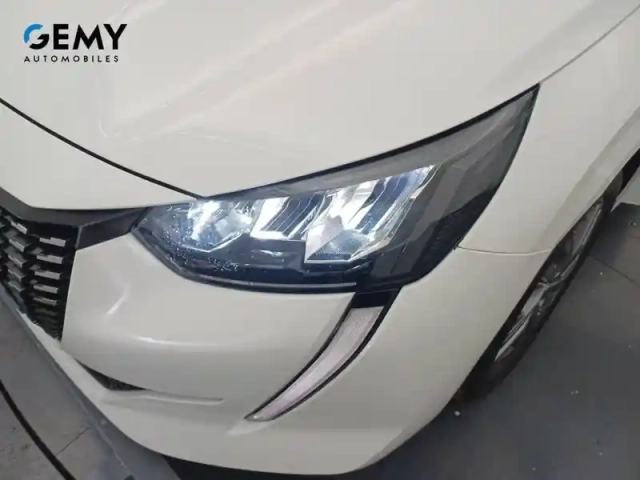 Peugeot 208 puretech 100 s&amp;s eat8 — photo 19