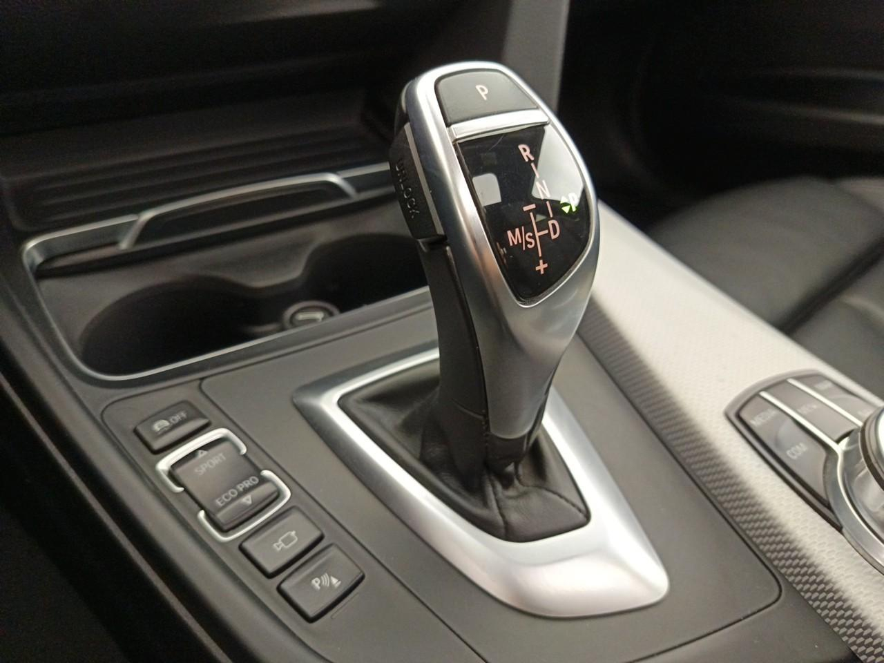 Bmw Serie 3 20d xdrive 190 ch bva8 m sport — photo 32