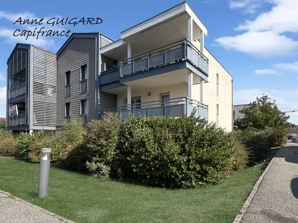 VALLEIRY (74) - APPARTEMENT 3 PIECES EN REZ DE JARDIN EXPOSE SUD-OUEST AVEC GARAGE AU CALME