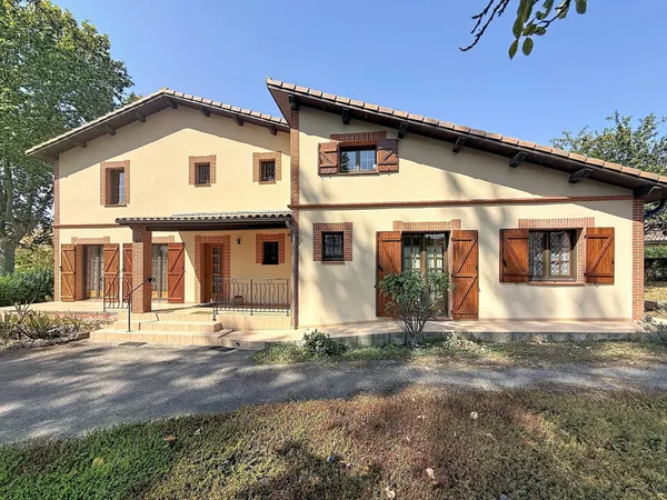 Magnifique villa T7 - Véranda -
