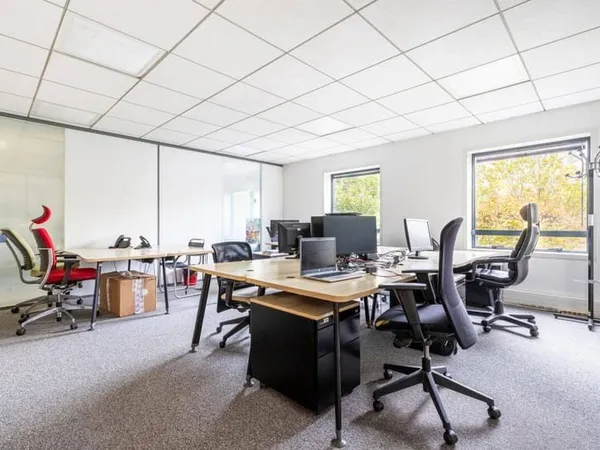 Bureaux 782 m²