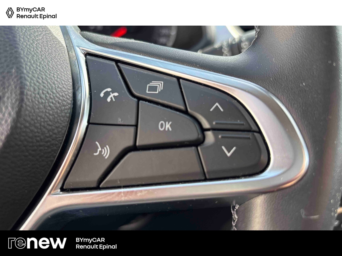 Renault Captur TCe 90 — photo 19