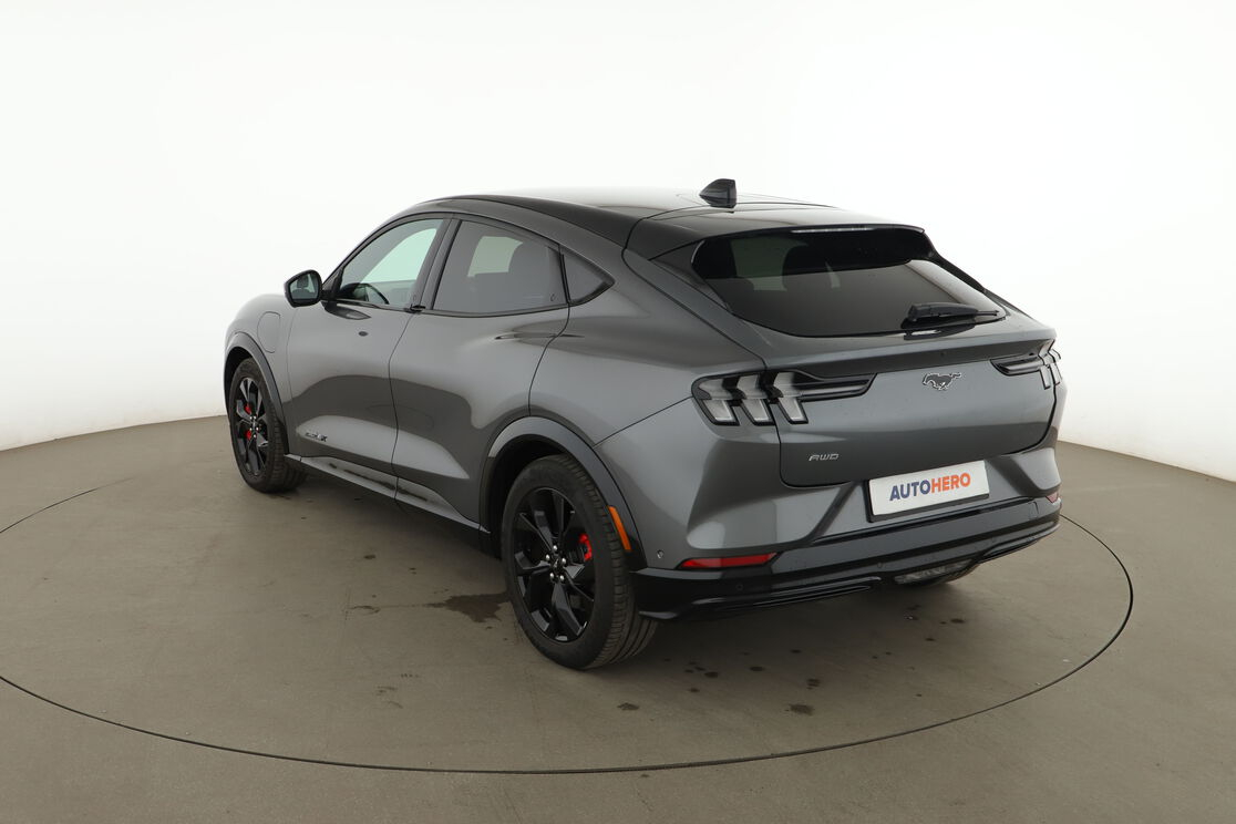 Ford Mustang Mach-E Extended Range AWD Premium 99 kWh — photo 3