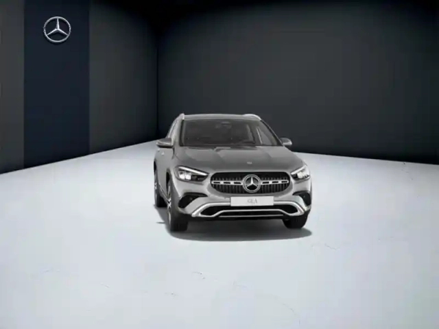 Mercedes Gla 200 d progressive line — photo 12