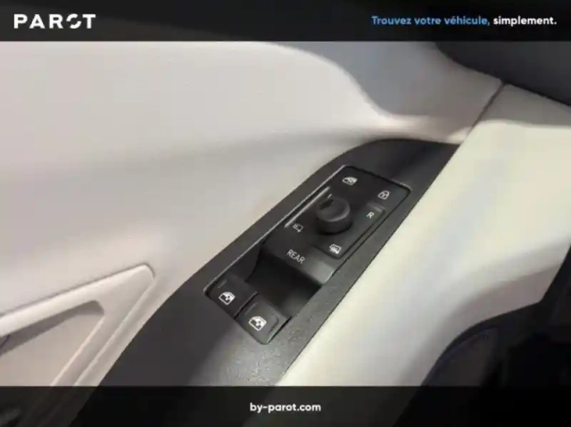 Ford Explorer 170ch standard range 52kwh style rwd — photo 6
