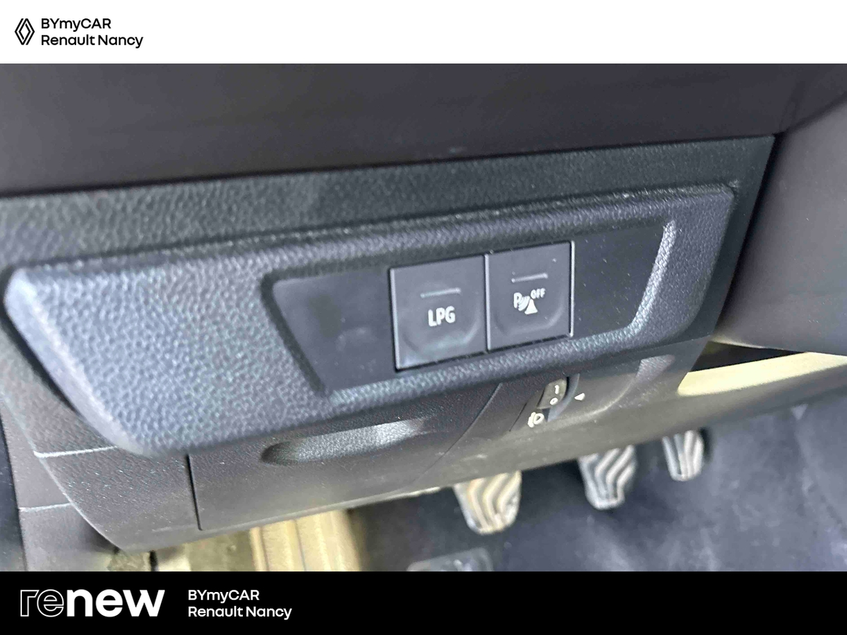 Dacia Sandero ECO-G 100 — photo 23