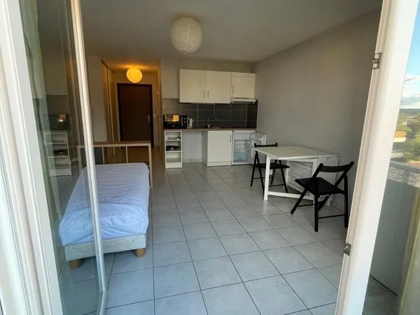 A louer studio 29 m2 proche fac parking