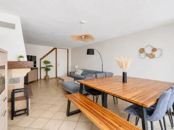 Maison 7 pièces 147 m²