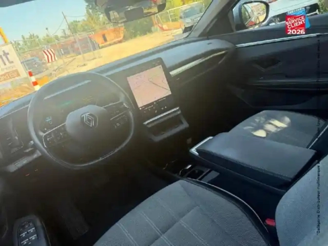 Renault Megane e-tech electric ev60 220ch techno super charge -c — photo 15