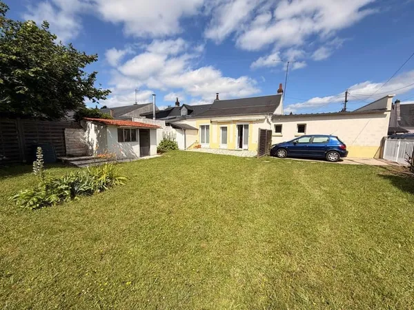 Maison de ville avec son grand jardin