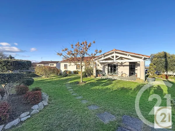 Maison 5 pièces 330 m²