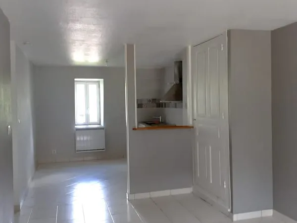 À louer à Corrèze : appartement 3 pièces avec AGENCE BESSE R