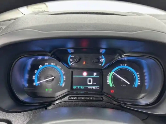 Citroën Berlingo e- taille m 136 ch 100 kwh automatique — photo 30