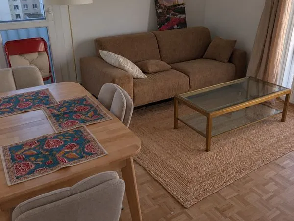 T2 meublé 49 m² avec balcon, parking et ascenseur - Rennes Bourg-l'Évêque
