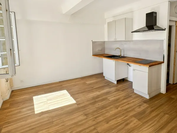 Studio Le Cannet 1 pièce 19.61 m2 - à louer vide à l'année