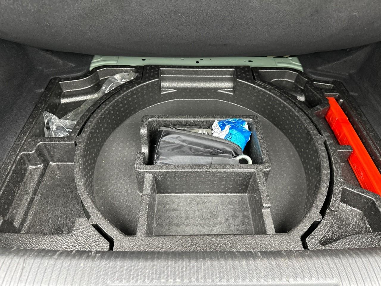 Peugeot 308 puretech 130ch s&s eat8 allure pack — photo 36