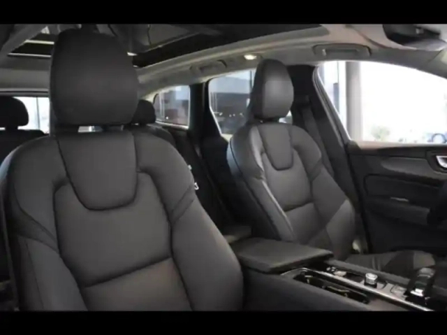 Volvo Xc60 t6 awd 253 + 145ch plus style dark geartronic — photo 27