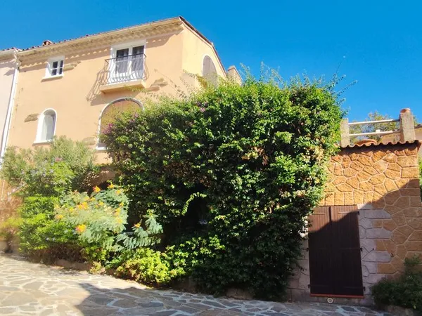 Maison de village à Bormes les Mimosas