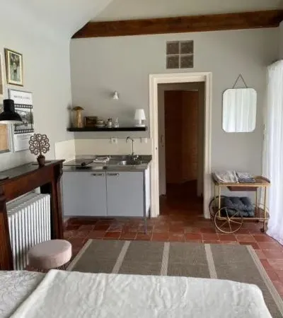 Dinan centre location appartement etudiant meuble, situation absolument ideale ;