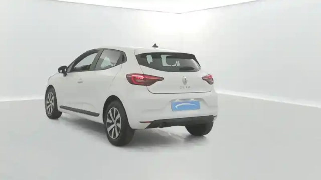 Renault Clio tce 90 equilibre 5p — photo 3