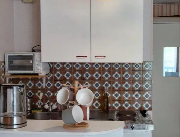 Studio à louer à l'année