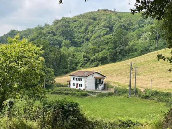 Maison de type T5 meublée à ASCARAT