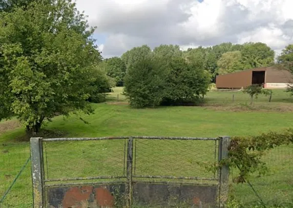 Terrain 1320 m²