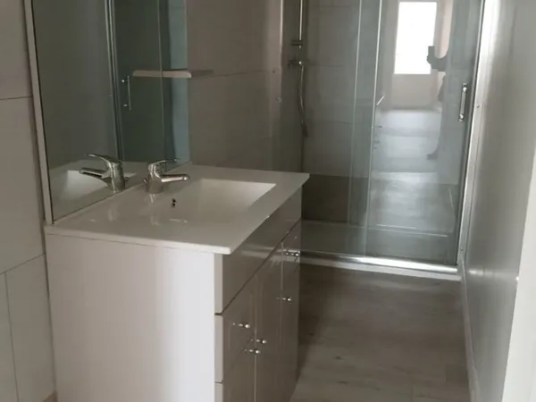 logement rdc centre ville de meslay du maine