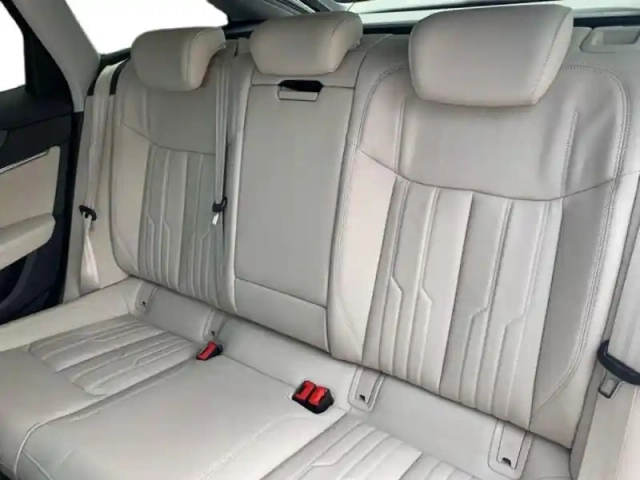 Audi A6 avant 50 tfsi e 299ch avus extended quattro s tronic 7 — photo 23