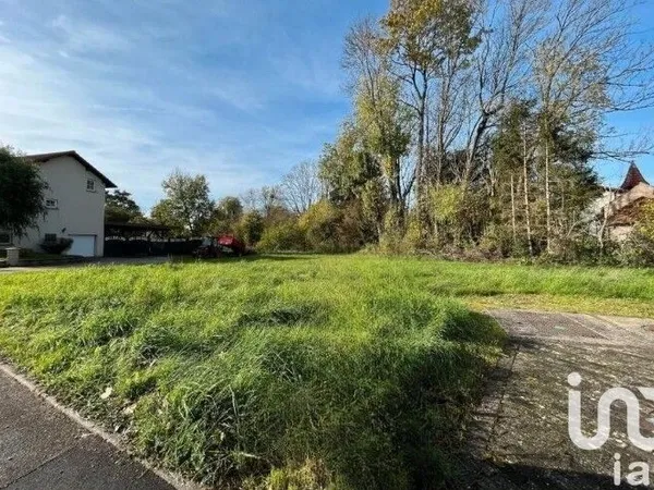 Terrain 939 m²