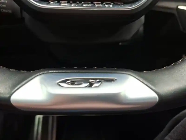 Peugeot 3008 puretech 130ch s&amp;s eat8 — photo 20