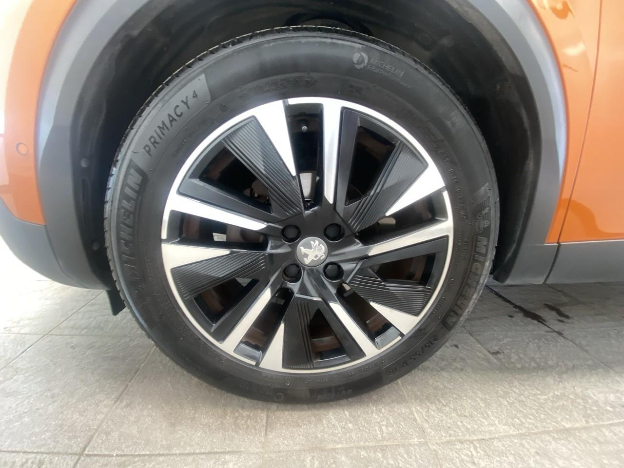 Peugeot 2008 puretech 130 s&s bvm6 gt line — photo 11
